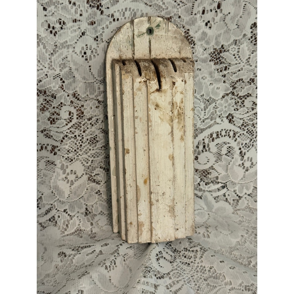 Vintage Primitive Wooden Knife Holder Wall Mount Chippy White Rustic Farmhouse